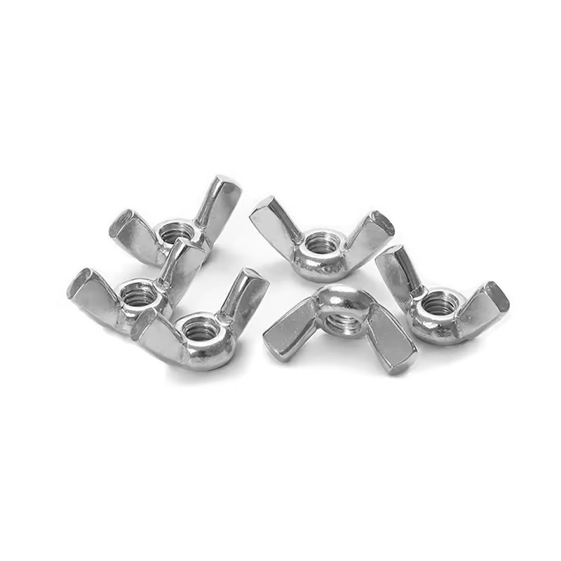 गोल कान के पंखों के नट